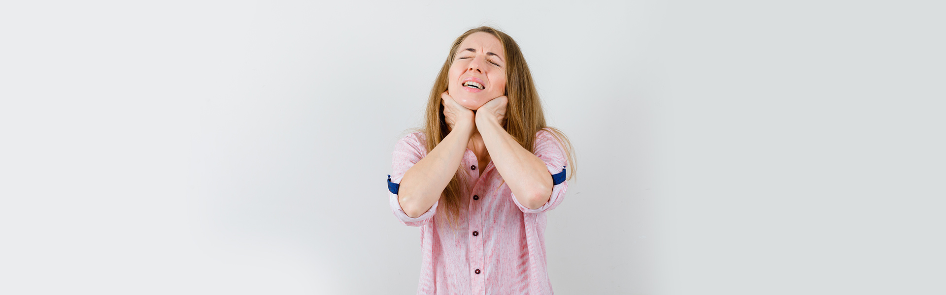 Jaw Pain on One Side When Opening Your Mouth? Causes & Solutions