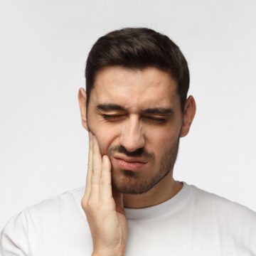 Tooth Trouble in Liberty Hill? 10 Things You Need Before Seeing an Emergency Dentist